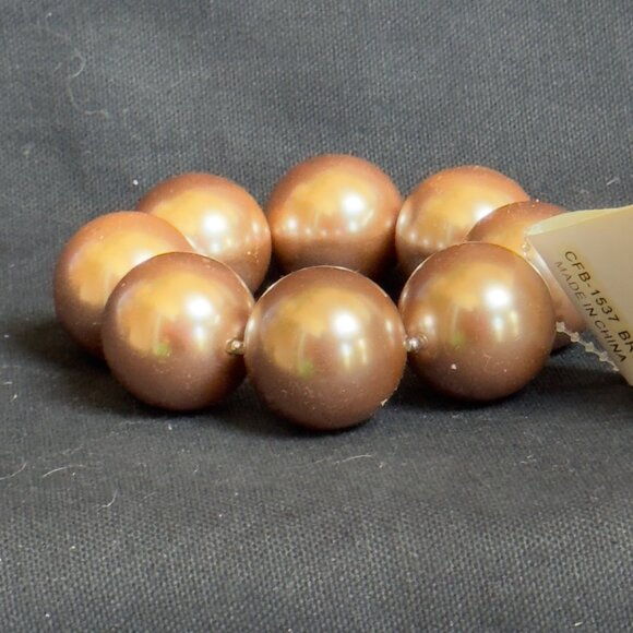 Champagne Colored Pearl Bead Stretch Bracelet Lead-Free Hypoallergenic Jewelry - Picture 6 of 9